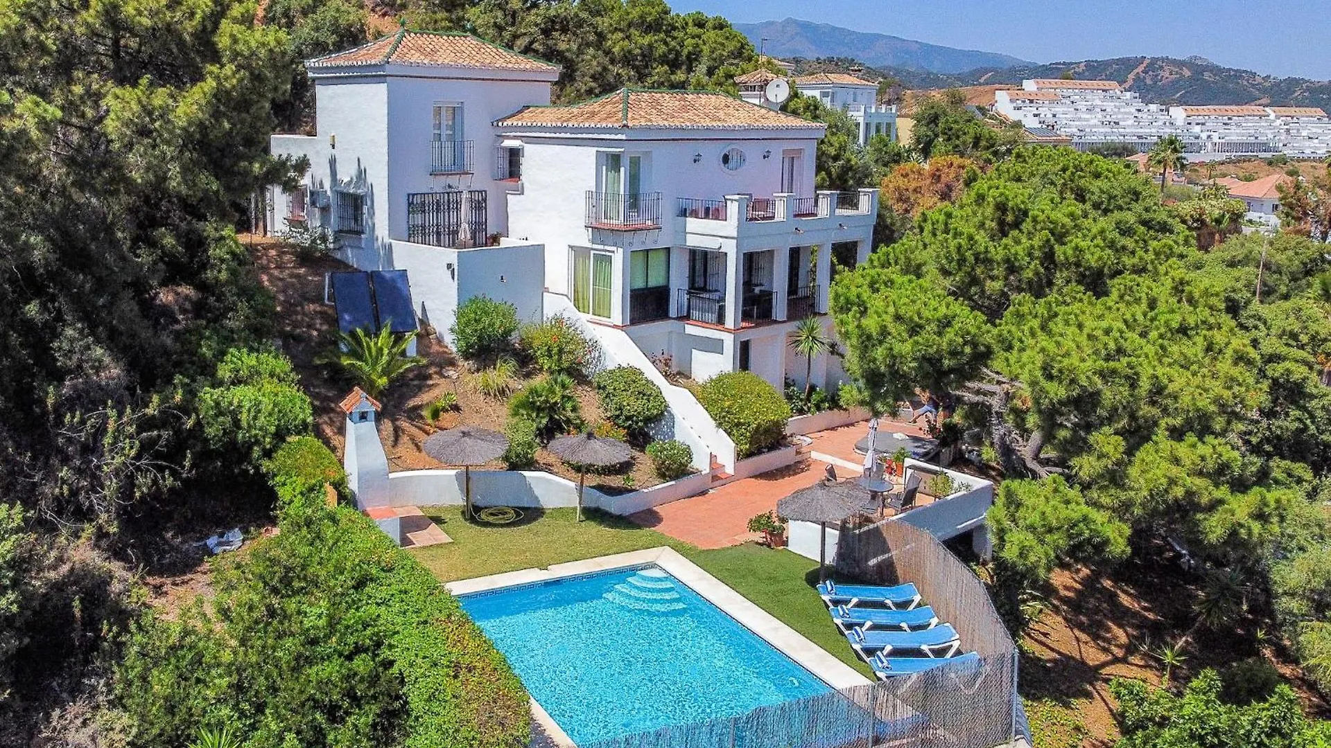 Hanami Casa Saradan Estepona